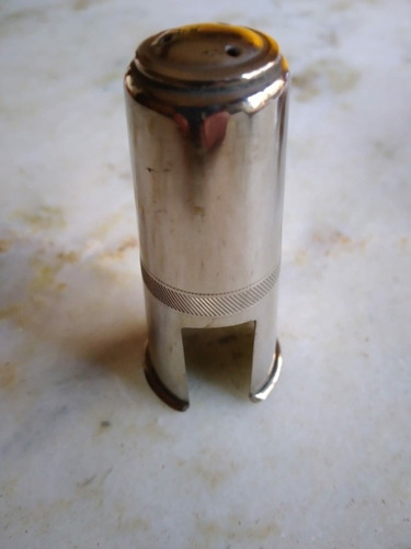 Imagen 4 de 8 de Cubreboquilla Para Saxofon Marca Martin -france, Metalico