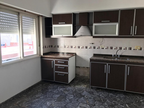 Imagen 5 de 8 de Departamento 3 Ambientes / Venta / San Justo