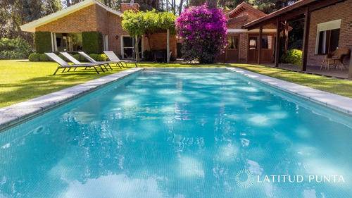Imagen 30 de 30 de Casa En Rincón Del Indio, 6 Dormitorios Más Dependencia - Punta Del Este Rincón Del Indio