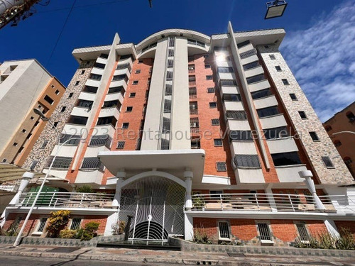 Moderno Apartamento En Venta Av Fuerzas Aéreas Maracay 24-13167 Mfc