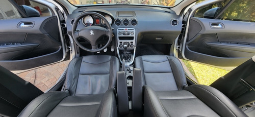 Imagen 10 de 12 de Peugeot 308 2015 1.6 Feline Hdi 115cv