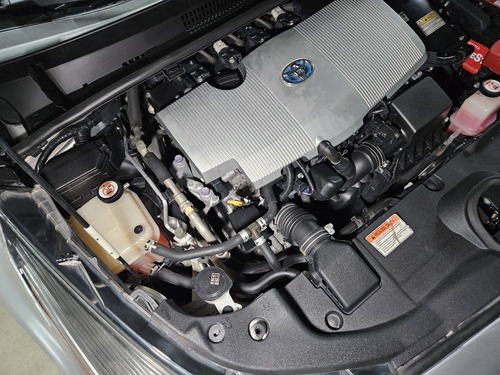Toyota Prius 1.8 Base Cvt