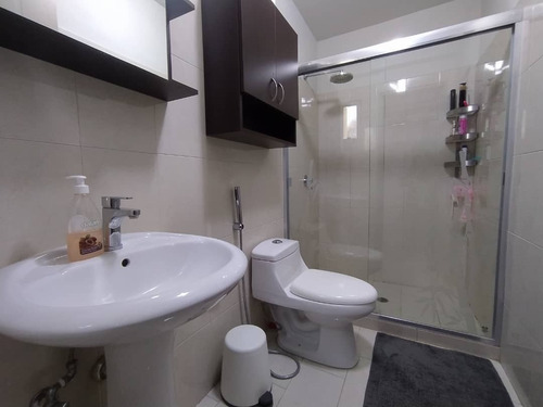 Imagen 11 de 13 de Noreida Delgado +58 414-1431887 / Apartamento En Venta Las Chimeneas Valencia Res. Vista Al Parque.