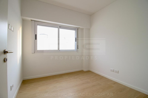 Imagen 18 de 30 de Triplex 5 Ambientes Con Jardin A Estrenar En Florida