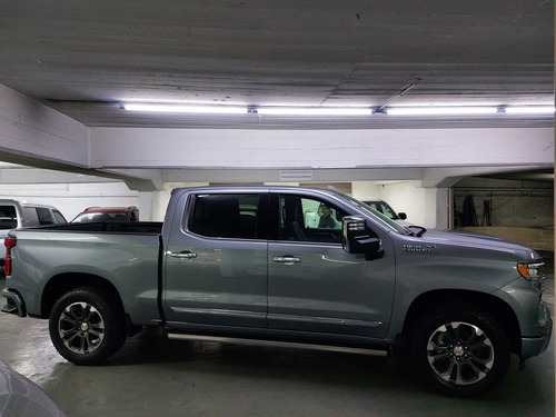 Chevrolet Silverado 5.3 V8 High Country