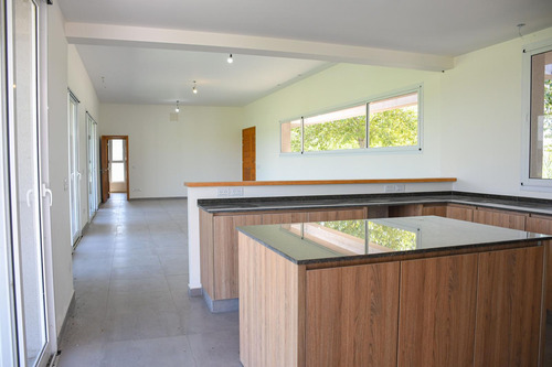 Casa En Venta Con Pileta En Barrio Privado Haras De Funes
