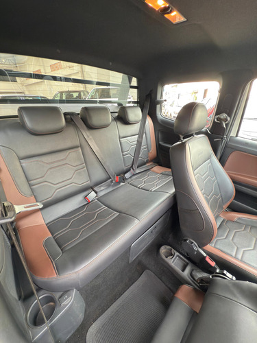 Volkswagen Saveiro 1.6 16v Cross Cab. Dupla Total Flex 2p