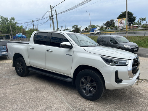Toyota Hilux 2.8 Tdi Cd Srv 4X4 Mt