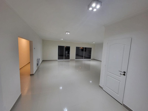 Imagen 5 de 11 de Casa En Venta Lote Interno 1 Planta, San Sebastian Area 1 5054