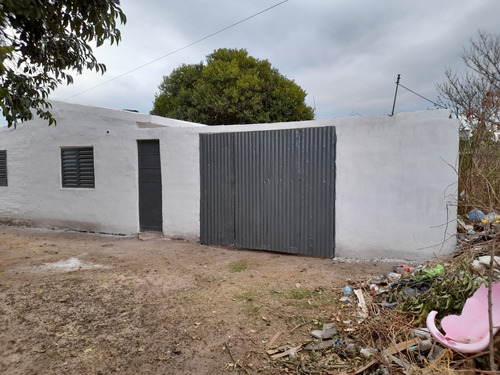 Vendo O Permuto Por Auto Bº El Cerrito 2 Casas