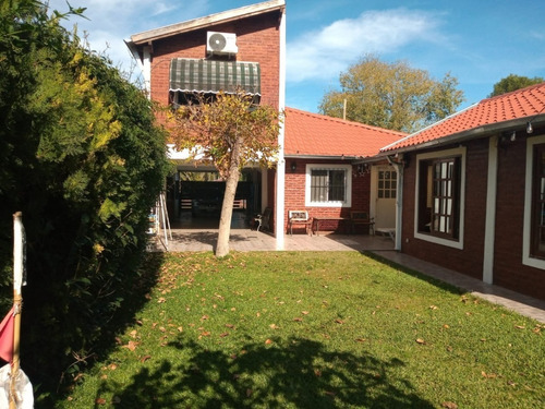 Casa Barrio Cerrado Las Acacias Moreno La Reja Excelente Renovada Con Pileta , 3 Dormitorios. Oportunidad!