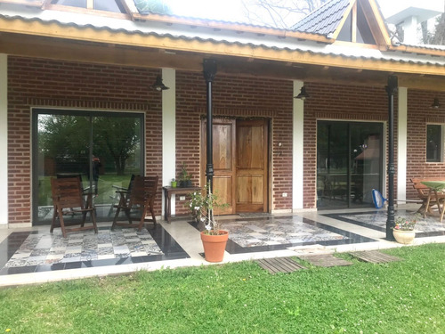 Se Vende Casa En Cañuelas Barrio  Villa Adriana  Muy Buen Estado