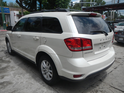 Dodge Journey 2.4 Sxt 7 Pasajeros Lujo At