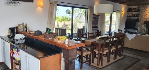 Imagen 5 de 12 de Casa En Alquiler Temporal En Arenas De José Ignacio