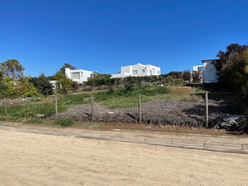 Imagen 6 de 17 de Venta De Terreno En Excelente Condominio.