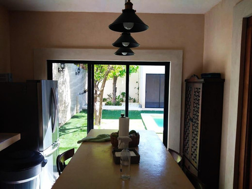 Imagen 18 de 20 de Casa - Mérida Centro A 2 Cuadras Del Parque De Santiago Casa Remodelada Con Alberca (vc-1651)