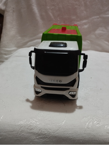 Brinquedo Miniatura Caminhão Iveco De Plástico Usado 