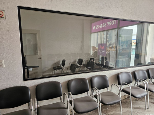 Local Comercial Acondicionado Para Escuela O Consultorios En Garza Sada