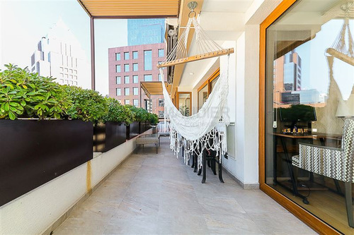 Departamento En Venta De 2 Dorm. En Las Condes