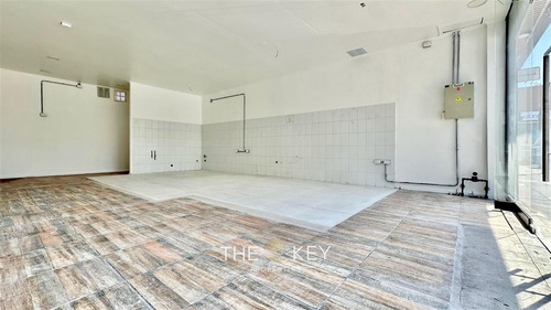 Local Comercial En Arriendo De 65 M2 - Simón Bolivar, Ñuñoa
