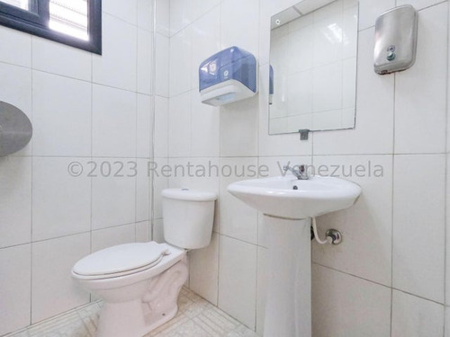 Maritza Lucena Tiene En Alquiler Galpón Zona Industrial I De Barquisimeto, Para Cualquier Tipo De Empresa, Área De Carga Y Descarga, Oficinas, Enfermería, Comedor, Garita De Vigilancia 24/7-