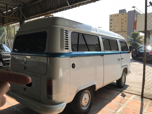 Imagem 4 de 7 de Kombi 1999
