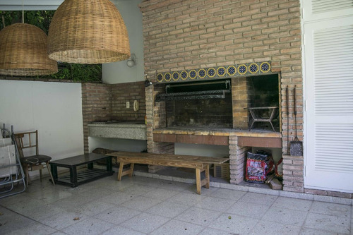 Imagen 22 de 26 de Casa - Mart.-vias/libert.