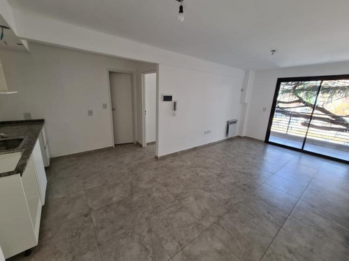 Imagen 11 de 30 de Departamento De Dos Ambientes, En Venta. Morón. Excelente Terminaciones.