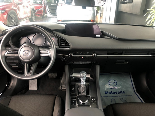 Imagen 9 de 11 de Mazda 3 Prime At 2022