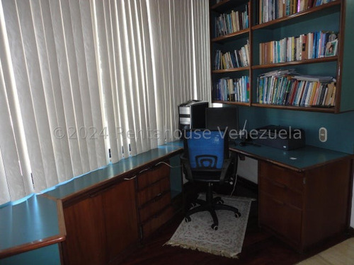 Rah Chacao Vende Apartamento Urb Miranda 24-16363