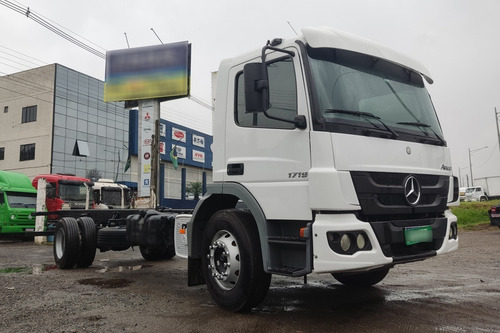 Imagem 4 de 15 de Caminhão Mb Atego 1719 2013 Toco=volks,ford,volvo,cargo,jmc
