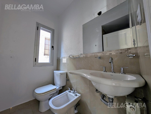 Casa Venta Vicente Lopez 4 Ambientes Cochera Apto Credito