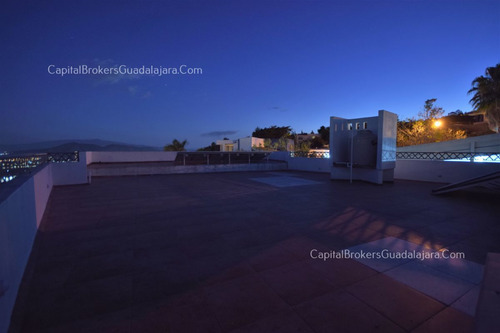 Casa De Lujo Con Vistas Panorámicas El Palomar Zona Sur