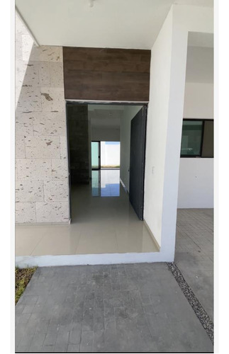 Casa En Venta En Los Viñedos