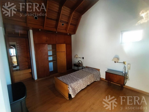 Imagen 20 de 30 de Venta De Casa De 4 Ambientes Con Cochera, Jardin Y Patio Con Parrilla En Wilde (28232)