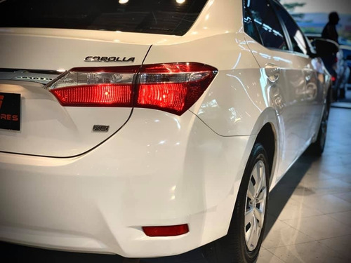 Toyota Corolla Xli 1.8n 2015 60.000km Blanco