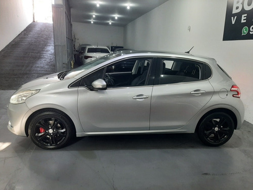 Imagem 4 de 15 de Peugeot 208 2015 1.6 16v Griffe Flex Aut. 5p