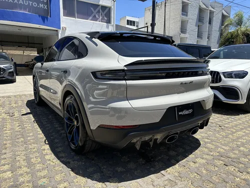 Porsche Cayenne Turbo Gt 2024 Gris