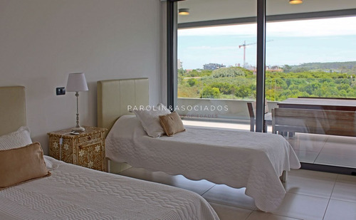 Imagen 12 de 20 de Departamento De 3 Dormitorios En Tiburón Terrazas, Punta Del Este