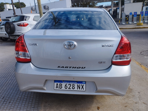 Toyota Etios 1.5 Sedan X