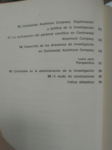 Ejecutivos Y Científicos - Ralph M. Hower / Charles D. Orth (Usado)