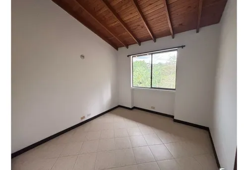 Casa Unifamiliar En Venta En Amazonia Bello