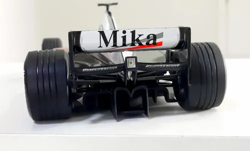 Miniatura Mclaren Mercedes Mp4/ 99 Hakinen 1:18 Minichamps