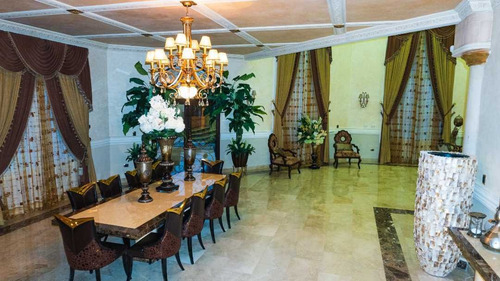 Imagen 2 de 18 de Se Vende Casa De Lujo Urb San Miguel