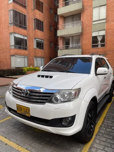 Toyota Fortuner 3.0 Sr5