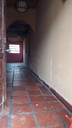 Vendo Casa Y 4 Apartamentos Padrón Unico.- Buena Renta!