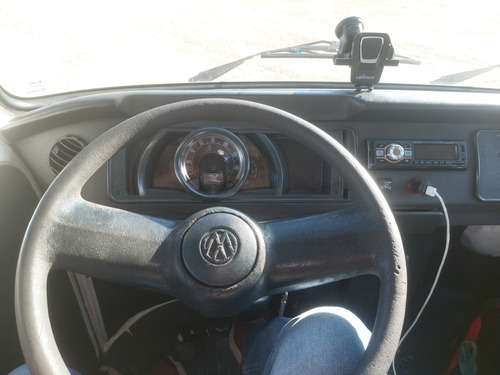 Volkswagen Kombi 1.4 Standard Total Flex 3p