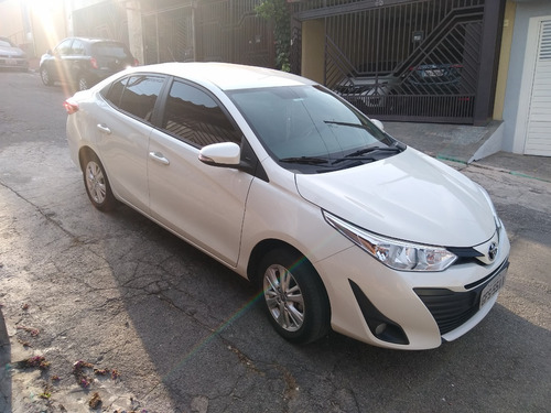 Toyota Yaris Xl Plus Automático 1.5 Câmbio 5 Machas...
