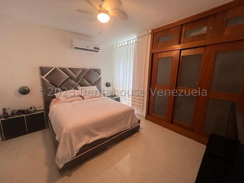 Apartamento En Venta En Los Palos Grandes Bh