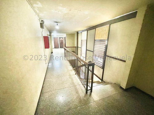 Edificio / Hotel Comercial ( 9 Pisos / A Remodelar ) Venta La Candelaria Mls - 24-12325